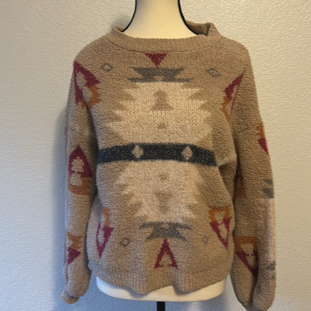 Women’s Aztec Print Sweater